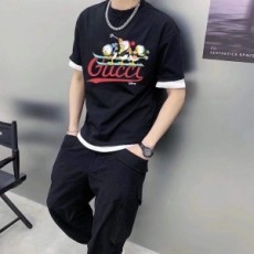 구찌 GUCCI 2021 SS 도널드 덕 캐릭터 프린팅 남여공용 반팔티 커스텀급