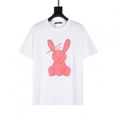 루이비통 LOUIS VUITTON 2021 SS 토끼 캐릭터 패치 남여공용 반팔티 커스텀급