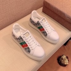 구찌 GUCCI 2021 SS 패치로고 삼선 남성용 슈즈 커스텀급