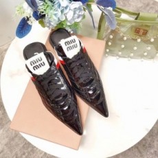 미우미우 MIUMIU 2021 SS 패치로고 퀄팅 삼선 여성 뮐 슈즈 커스텀급