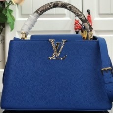 루이비통 LOUIS VUITTON 2021 SS 카퓌신 뱀피 스트랩 토트백 블루 MM M48865 커스텀급
