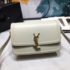 생로랑 SAINT LAURENT 2021 SS 솔페리노 사첼 박스백 미듐 634305 커스텀급