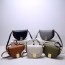 펜디 FENDI 2021 SS 각인로고 금속버클 반달 크로스백 195 커스텀급