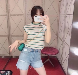 구찌 GUCCI 2021 SS 스트라이프 GG로고 니트 여성 민소매티 커스텀급