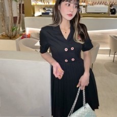 애미 AMI 2021 SS 로고 자수 단추장식 주름 여성 원피스 커스텀급
