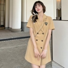 디올 DIOR 2021 SS 패치로고 단추장식 여성 원피스 커스텀급