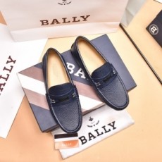 발리 BALLY 2021 SS 금속캐릭터 스티치 남성 로퍼 커스텀급