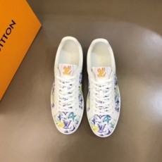 루이비통 LOUIS VUITTON 2021 SS 캐릭터 모노그램 남성 슈즈 커스텀급