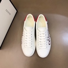 구찌 GUCCI 2021 SS 캐릭터 로고 프린팅 남성 슈즈 커스텀급