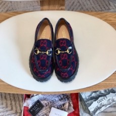 구찌 GUCCI 2021 SS 벌캐릭터 금속버클 밸벳 네이비레드 여성 슬리퍼 샌들 커스텀급