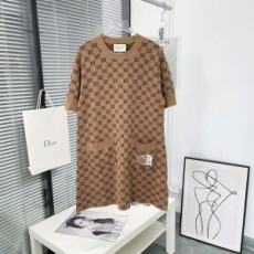 구찌 GUCCI 2021 SS 노스페이스 콜라보 니트 여성 원피스 커스텀급