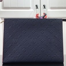 루이비통 LOUIS VUITTON 2021 SS 앙프렝뜨 포쉐트 토일렛 네이비 클러치백 M45665 커스텀급