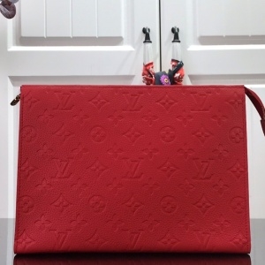 루이비통 LOUIS VUITTON 2021 SS 앙프렝뜨 포쉐트 토일렛 레드 클러치백 M45665 커스텀급