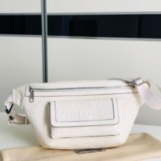 구찌 GUCCI 2021 SS GG 앰보스 포켓 화이트 벨트백 645093 커스텀급