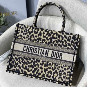 디올 DIOR 2021 SS 호피무늬 캐릭터 북 토트백 미듐 M1286 미러급