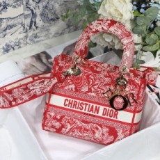 디올 DIOR 2021 SS 캐릭터 자수 레이디백 레드 미러급