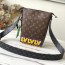 루이비통 LOUIS VUITTON 2021 SS 모노그램 크루즈 메신저백 M57966 미러급