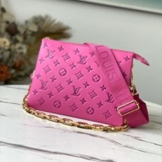 루이비통 LOUIS VUITTON 2021 SS 쿠상 체인 크로스백 핑크 M58626 미러급