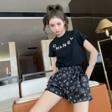 샤넬 CHANEL 2021 SS 캐릭터 로고 여성 반팔티 커스텀급