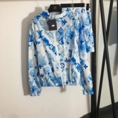 루이비통 LOUIS VUITTON 2021 SS 바람막이 여성 상의 반바지 세트 커스텀급