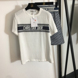 디올 DIOR 2021 SS 캐릭터 로고 여성 반팔티 스커트 세트 커스텀급
