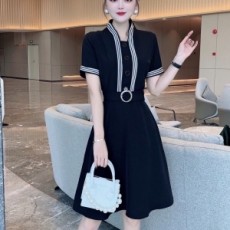 구찌 GUCCI 2021 SS 스트라이프 벨트 여성 원피스 커스텀급