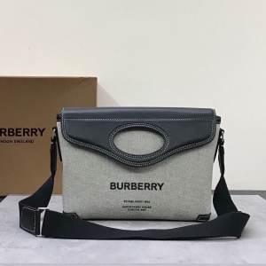 버버리 BURBERRY 2021 SS CC 투톤 블랙 스티치 크로스백 커스텀급