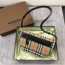버버리 BURBERRY 2021 SS CC 체크 지퍼 포켓 크로스백 커스텀급