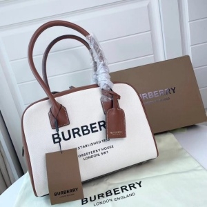 버버리 BURBERRY 2021 SS 로고 패브릭 토트백 브라운 커스텀급