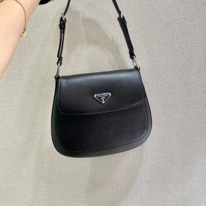 프라다 PRADA 2021 SS 클레오 브러시드 사피아노 블랙 호보백 1BD303 커스텀급
