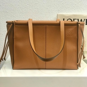 로에베 LOEWE 2021 SS 스티치 각인로고 카멜 숄더백 10533 커스텀급