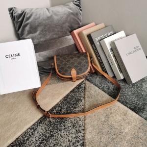셀린느 CELINE 2021 SS 트리오페 폴코백 미듐 크로스백 브라운 191502 커스텀급