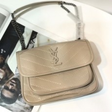 생로랑 SAINT LAURENT 2021 SS 로고 포켓 베이지 빈티지 체인 숄더백 5811 커스텀급