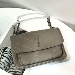 생로랑 SAINT LAURENT 2021 SS 로고 포켓 그레이 빈티지 체인 숄더백 2830 커스텀급