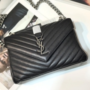 생로랑 SAINT LAURENT 2021 SS 실버로고 쉐브론 블랙 체인 크로스백 2802 커스텀급