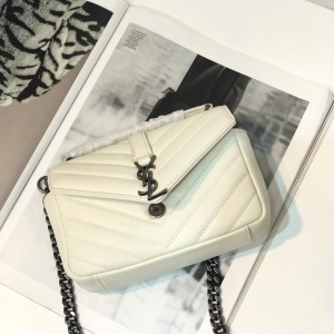 생로랑 SAINT LAURENT 2021 SS 실버로고 쉐브론 아이보리 체인 크로스백 2816 커스텀급