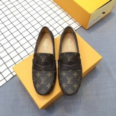 루이비통 LOUIS VUITTON 2021 SS 모노그램 화이트 남성 슈즈 커스텀급