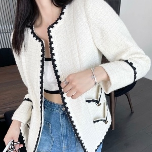 샤넬 CHANEL 2021 SS 트위드 블랙라인 화이트 여성 자켓 커스텀급