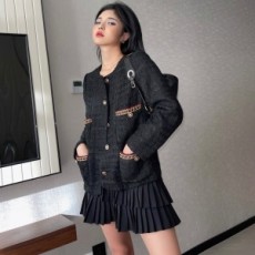 샤넬 CHANEL 2021 SS 트위드 체인 포켓 블랙 여성 자켓 커스텀급