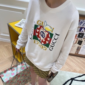 구찌 GUCCI 2021 SS 패치 캐릭터 화이트 여성 긴팔티 커스텀급