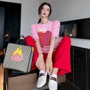 구찌 GUCCI 2021 SS 애폴 캐릭터 니트 여성 반팔티 커스텀급