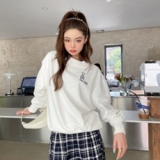 AMI 애미 2021 SS 캐릭터 로고 자수 여성 긴팔티 커스텀급