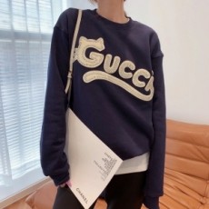 구찌 GUCCI 2021 SS 큐빅 로고 여성 긴팔티 네이비 커스텀급