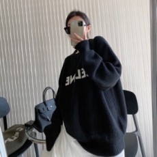 셀린느 CELINE 2021 SS 캐릭터 로고 블랙 여성 상의 커스텀급