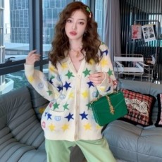 구찌 GUCCI 2021 SS 캐릭터 스타 니트 여성 가디건 커스텀급
