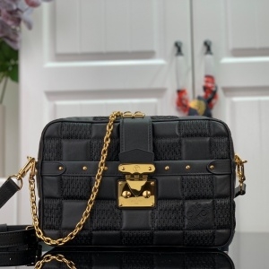 루이비통 LOUIS VUITTON 2021 SS 트로카 체인 블랙 크로스백 M59114 커스텀