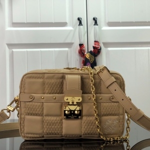 루이비통 LOUIS VUITTON 2021 SS 트로카 체인 베이지 크로스백 M59116 커스텀