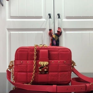 루이비통 LOUIS VUITTON 2021 SS 트로카 체인 레드 크로스백 M59116 커스텀