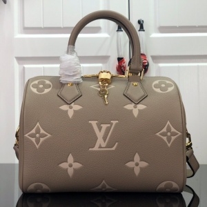 루이비통 LOUIS VUITTON 2021 SS 모노그램 반둘리에 그레이 토트백 M58947 커스텀