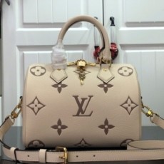 루이비통 LOUIS VUITTON 2021 SS 모노그램 반둘리에 베이지 토트백 M58947 커스텀